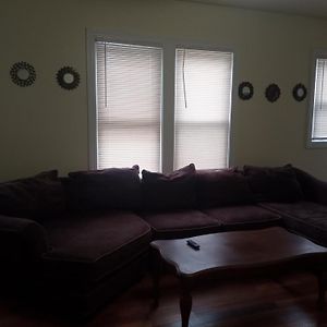 One Bedroom With Free Parking Schenectady Exterior photo