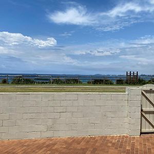 'Beachside Escape' A Breezy Waterfront Family Abode Apartment Wollongong Exterior photo