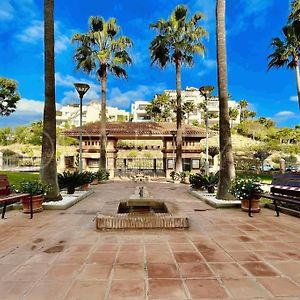 Luxurious Apartment In Benahavis / Marbella Estepona Exterior photo