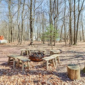 Blakeslee Cabin With Spacious Deck And Private Hot Tub Villa Exterior photo