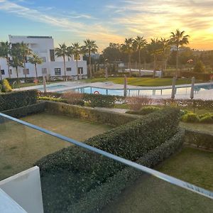 Apartamento Holiday Atalaya 3 Habitaciones,2 Banos, Espectacular , Wifi Estepona Exterior photo