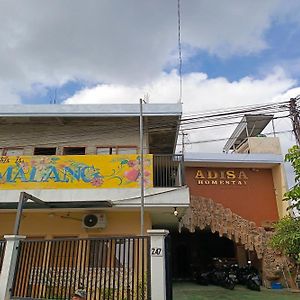 Adisa Homestay Malang Exterior photo