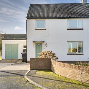 The Birdhouse Family Home With Countryside Views Beal Exterior photo