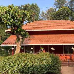 Coorg Klusters Estate Stay Virajpet Exterior photo