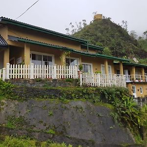 Lassana Holiday Bungalow Hotel Rozella Exterior photo