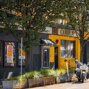 The Cambie Hostel Gastown Vancouver Exterior photo