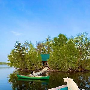 Log Cabin At Naughty Dog Private Island Villa Winthrop Exterior photo