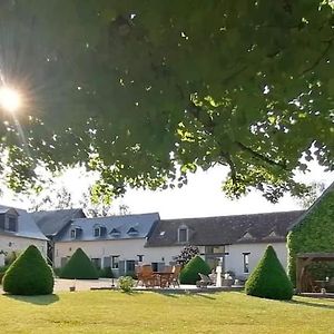 Domaine De La Limetiere Hotel Neuvy-le-Roi Exterior photo