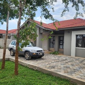 Cozyjaney Apartment Lusaka Exterior photo