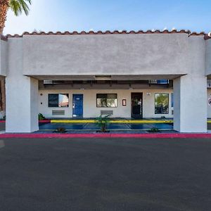 Rodeway Inn & Suites Thousand Palms - Rancho Mirage Exterior photo