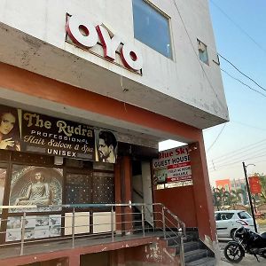 Oyo Blue Sky Guest House Kurukshetra Exterior photo