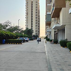 Ij Bliss Apartment Bhiwadi Exterior photo
