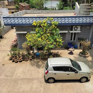 Madhavji Villa Cuttack Exterior photo