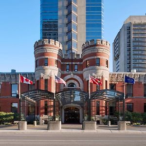 Delta Hotels By Marriott London Armouries Exterior photo