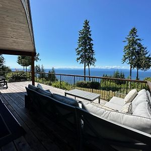 Barooga: Stunning View Home In Halfmoon Bay, Canada Exterior photo