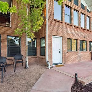 Arizona Escape With Patio, Grill, And Fire Pit! Apartment Show Low Exterior photo
