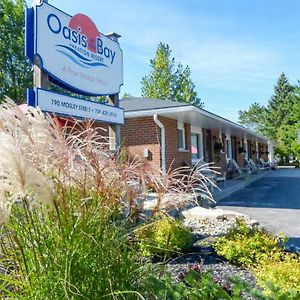 Oasis By The Bay Vacation Suites Wasaga Beach Exterior photo