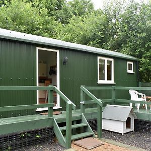 Shepherds Hut 3 At Laddingford - Uk32532 Villa Yalding Exterior photo