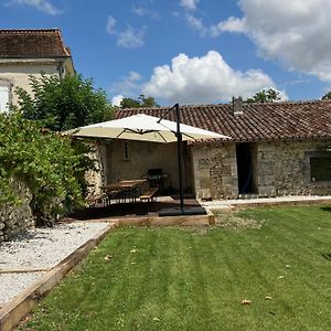 Chateau De Caractere Avec Piscine Au Coeur Du Perigord Vert Villa Saint-Martial-Viveyrol Exterior photo