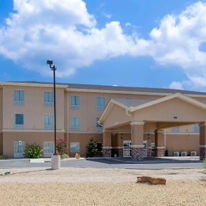 Quality Inn & Suites Carlsbad Caverns Area Exterior photo