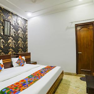 Fabhotel Raka Inn Lukerganj Exterior photo