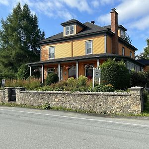 A Tout Venant B&B Magog Exterior photo