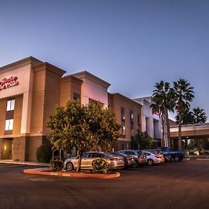 Hampton Inn & Suites Lathrop Exterior photo