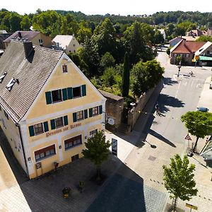 Hotel Garni Und Apartments Zur Krone Hilpoltstein Exterior photo