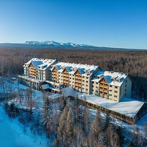 Doubletree By Hilton Changbaishan Hot Spring Hotel Antu Exterior photo