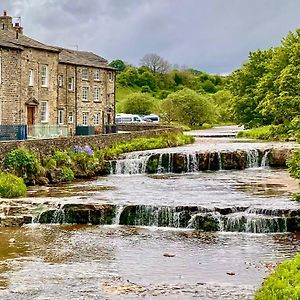 3 Bed In Hawes 90749 Villa Exterior photo