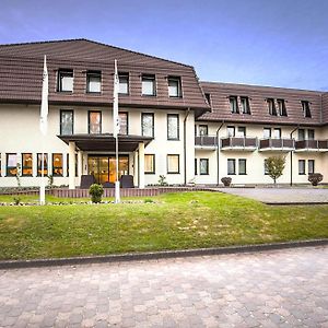 Sonnenhotel Feldberg Am See Mit Schwimmbad, Sauna Und Dampfbad Feldberger Seenlandschaft Exterior photo