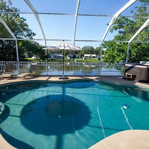 Charming Home W Private Heated Pool & Hot Tub Palm Harbor Exterior photo
