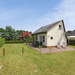 Nice Home In Zettemin Ot Ruetzenfeld With Kitchen Varchentin Exterior photo