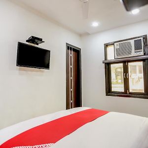 Oyo Anshun Residency Near M2K Cinemas Rohini Hotel New Delhi Exterior photo