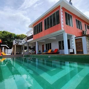 Pacific Paradise Villa Sigatoka Exterior photo