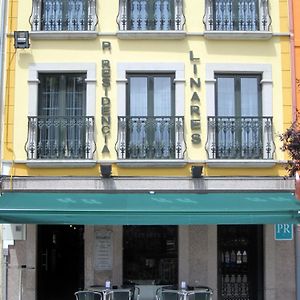 Hostal Linares Hotel Ribadeo Exterior photo