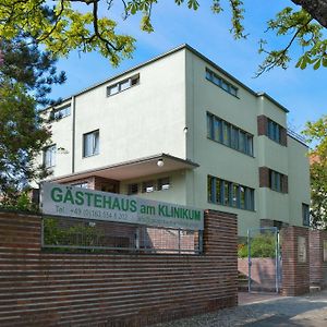 Gaestehaus Am Klinikum Hotel Halle  Exterior photo