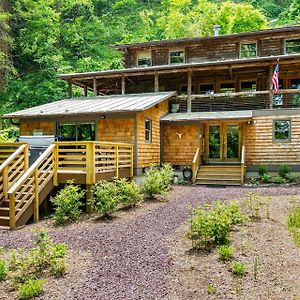 Riverside Log Cabin W Hot Tub Fire Pit Huge Deck Villa Rileyville Exterior photo