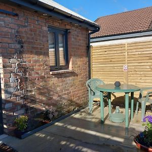 The Coo Shed Apartment Inverness Exterior photo