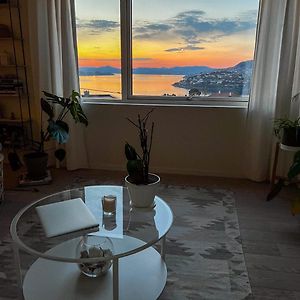 Golden Fjord-View Apartment Bergen Exterior photo