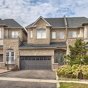 4 Car Parking-King Bed-In Oakville, With Ping Pong-Bbq, Highway Access Exterior photo