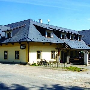 Penzion U Slechtu Hotel Snezne  Exterior photo