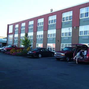 Claymore Inn And Suites Antigonish Exterior photo