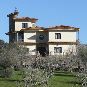 Sierras Y Valles Guest House Salvatierra de los Barros Exterior photo