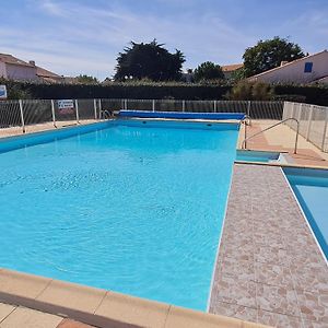 Maison Avec Piscine, Tennis A 300M De La Plage - 2 Chambres, Terrasse Et Parking Prive - Fr-1-231-267 Bretignolles-sur-Mer Exterior photo