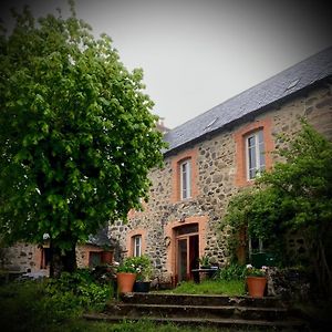 Maison D'Hotes & Savonnerie De Bonnefon Bed & Breakfast Saint-Chely-d'Aubrac Exterior photo