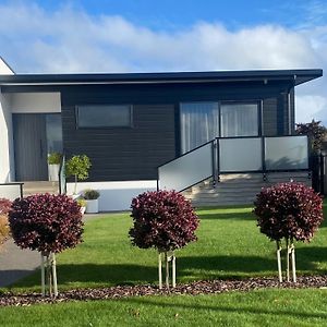 Views On Victory Apartment Taupo Exterior photo