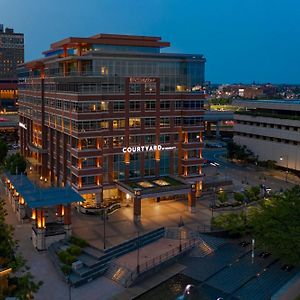 Courtyard By Marriott Buffalo Downtown/Canalside Hotel Exterior photo