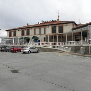 Hostal Las Fuentes Hotel Arevalo Exterior photo