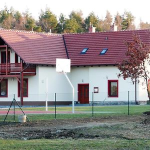 Penzion Lipina Hotel Slatinany Exterior photo